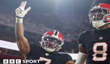 Bijan Robinson celebrates with Kyle Pitts after a touchdown for the Atlanta Falcons at the Tampa Bay Buccaneers