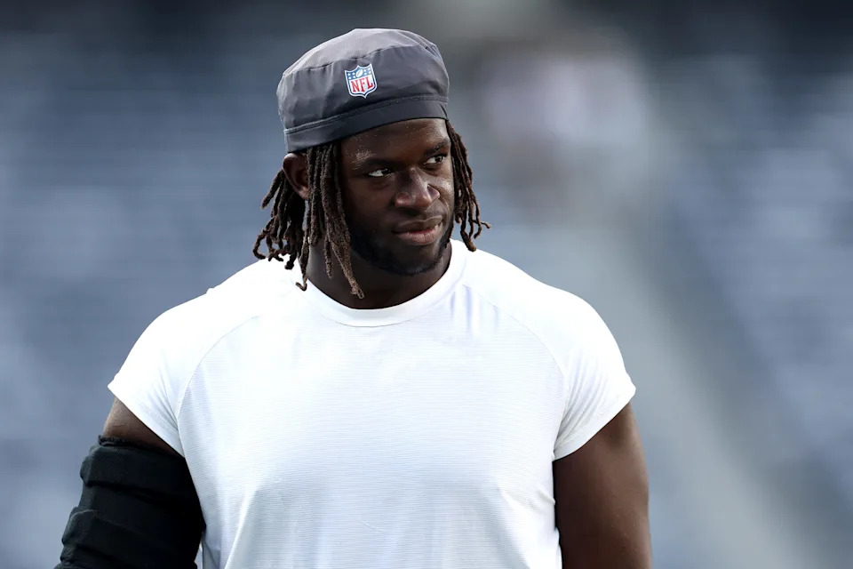 EAST RUTHERFORD, NEW JERSEY - AUGUST 24: Olu Fashanu #74 of the New York Jets warms up before the preseason game against the New York Giants at MetLife Stadium on August 24, 2024 in East Rutherford, New Jersey. (Photo by Luke Hales/Getty Images)