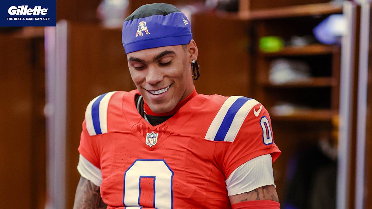 Patriots Warm-Ups and Inside the Locker Room Ahead of New England's Week 13 Game Against the Giants