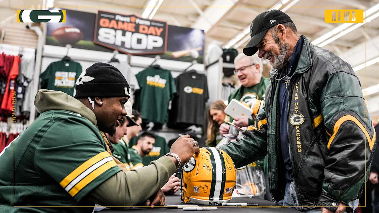 Packers players Gary, Rhyan, Sorrell, Whelan and Wilson to sign autographs Monday for donations to Salvation Army