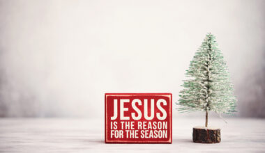 Five NFL Teams Ignore Christmas Mention In Holiday Social Media Posts