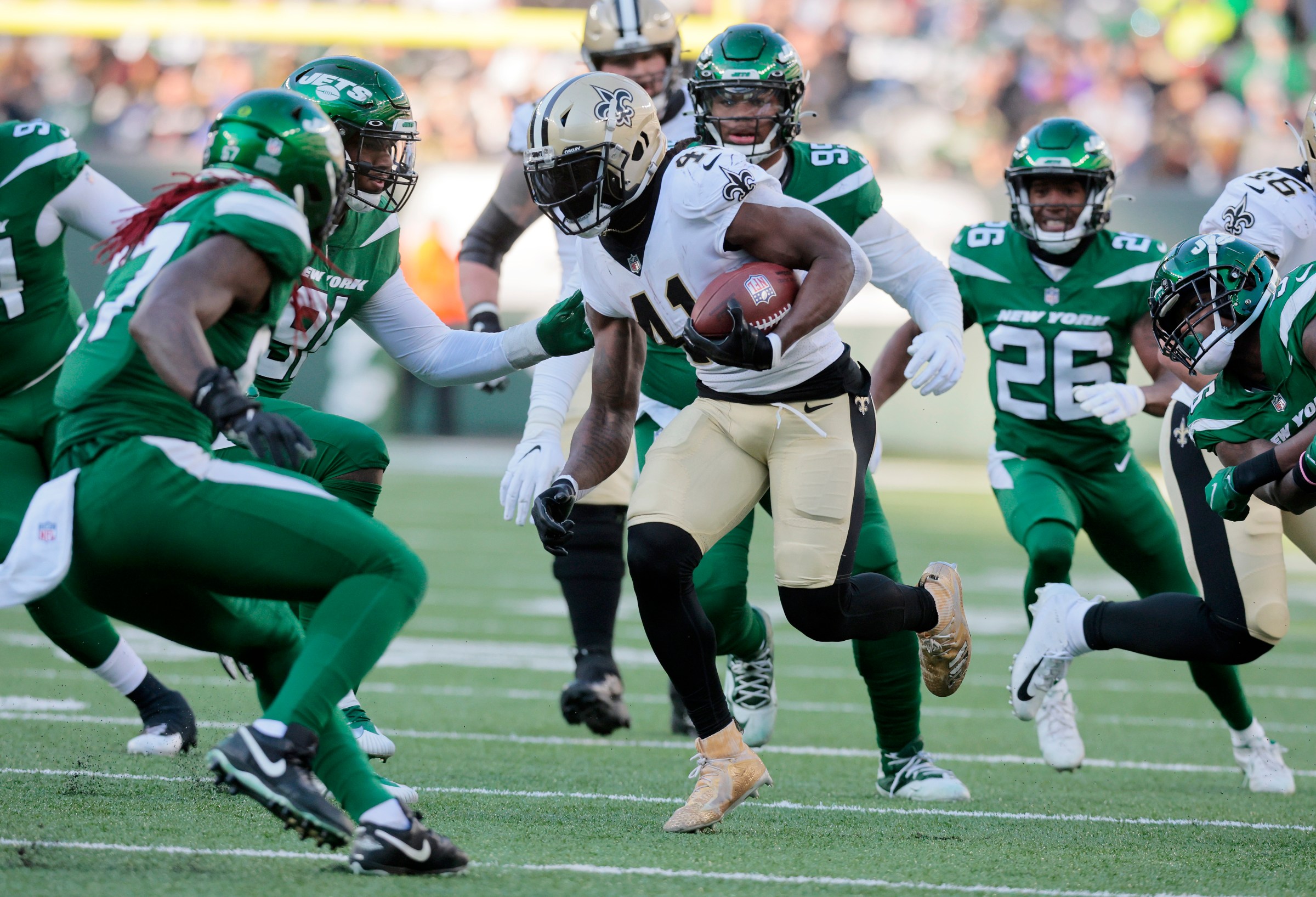 EAST RUTHERFORD, NEW JERSEY - DECEMBER 12: (NEW YORK DAILIES OUT) Alvin Kamara #41 of the New Orleans Saints in action against the New York Jets at MetLife Stadium on December 12, 2021 in East Rutherford, New Jersey. The Saints defeated the Giants 30-9. (Photo by Jim McIsaac/Getty Images)