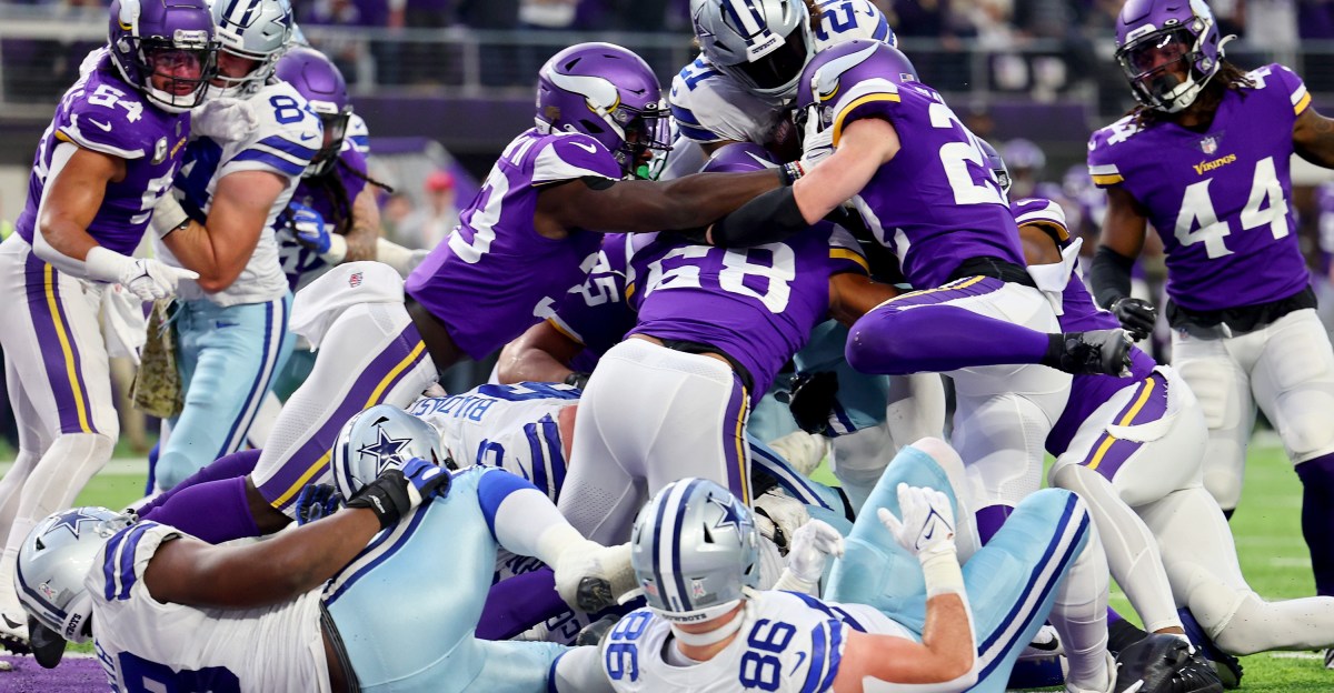 2025 NFL Week 15: Minnesota Vikings at Dallas Cowboys