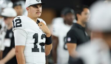 Las Vegas Raiders spread holiday cheer to military members