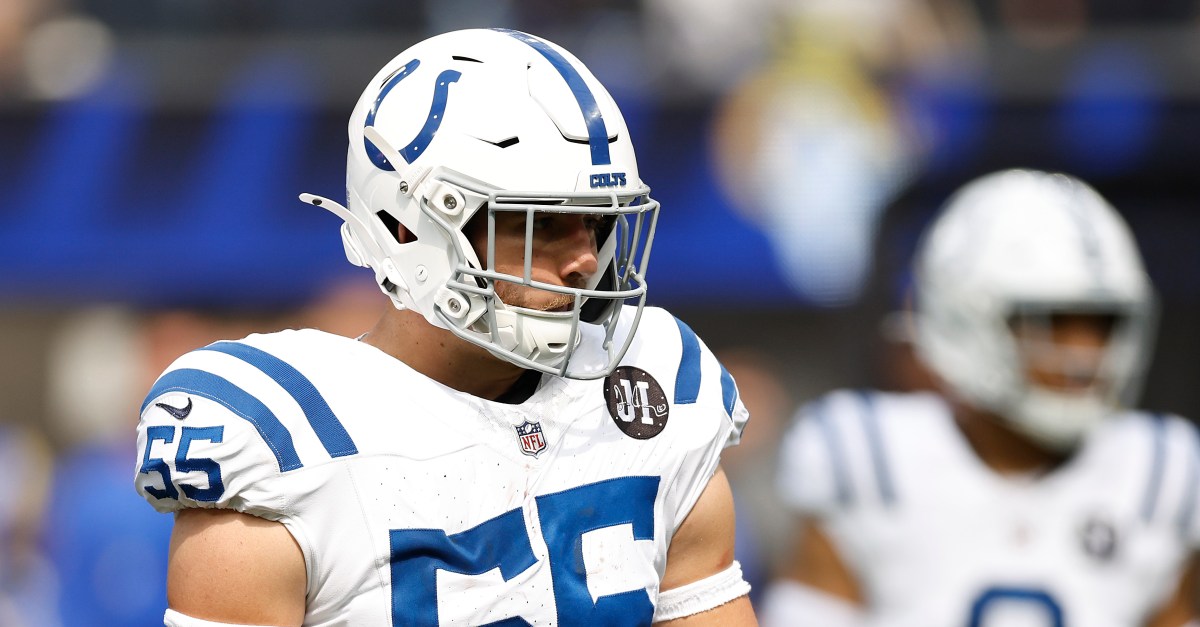 Patriots officially sign linebacker off Colts’ practice squad
