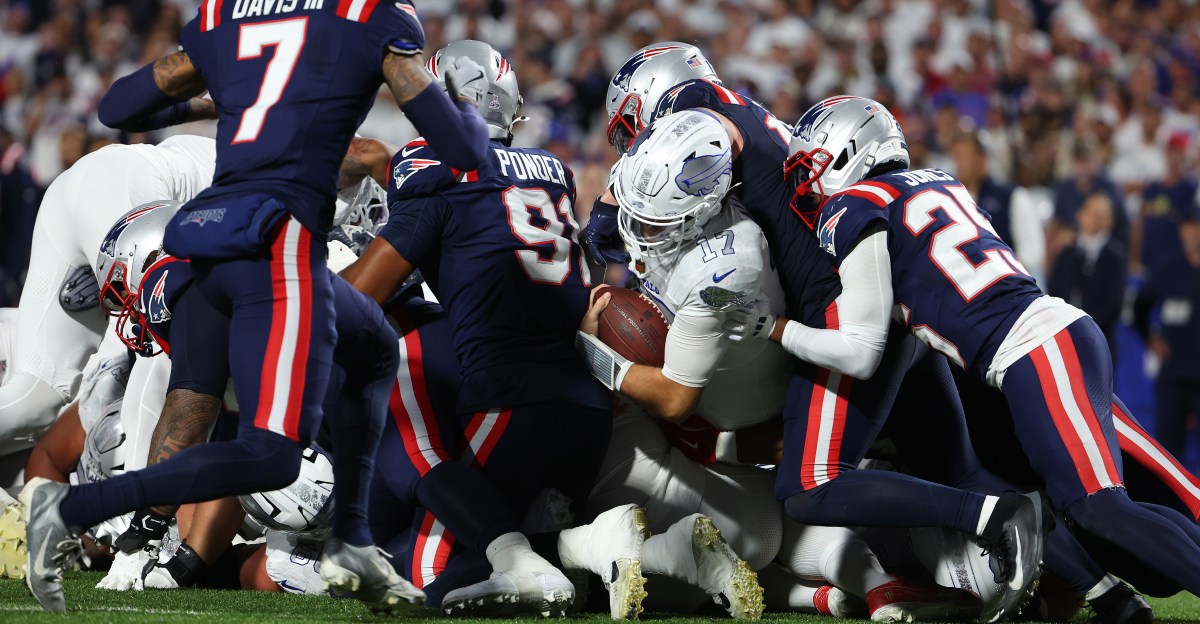 Scoring metrics revealing between Buffalo Bills and New England Patriots