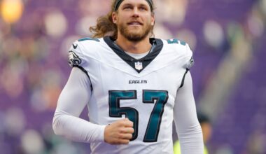 Eagles waive their long snapper