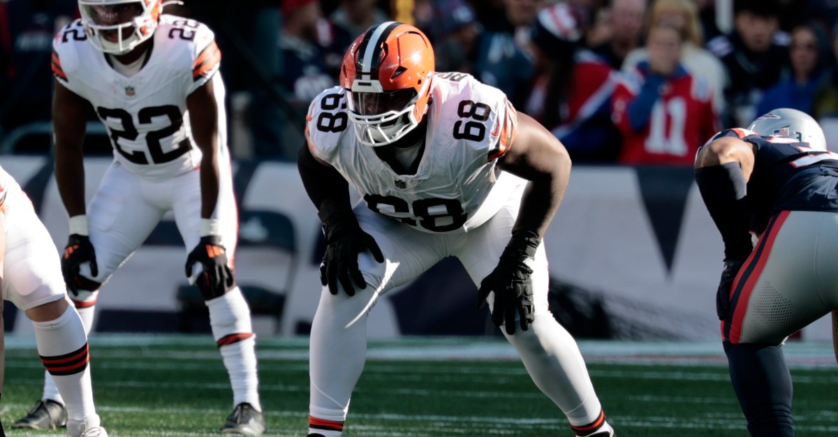 Browns vs. Bears: Offensive line outlook for week 15