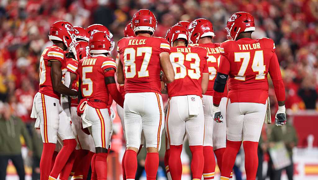 Chiefs wide receiver, offensive linemen out for Sunday