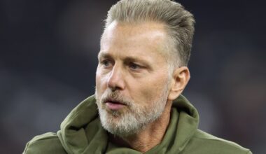 Dallas Cowboys Jerry Jones upset with defense, Matt Eberflus