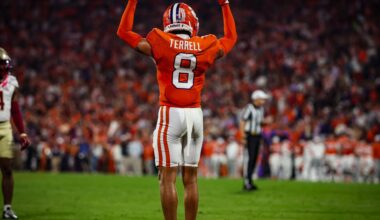 Chargers draft CB with NFL bloodlines in new 2026 mock draft