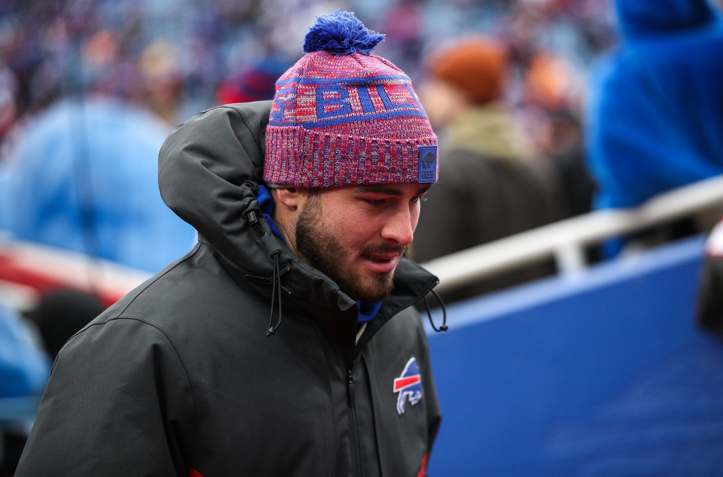 ORCHARD PARK, NEW YORK - NOVEMBER 16: Dalton Kincaid #86 of the Buffalo Bills looks on prior to the NFL 2025 game between Tampa Bay Buccaneers and Buffalo Bills at Highmark Stadium on November 16, 2025 in Orchard Park, New York. (Photo by Bryan Bennett/Getty Images)