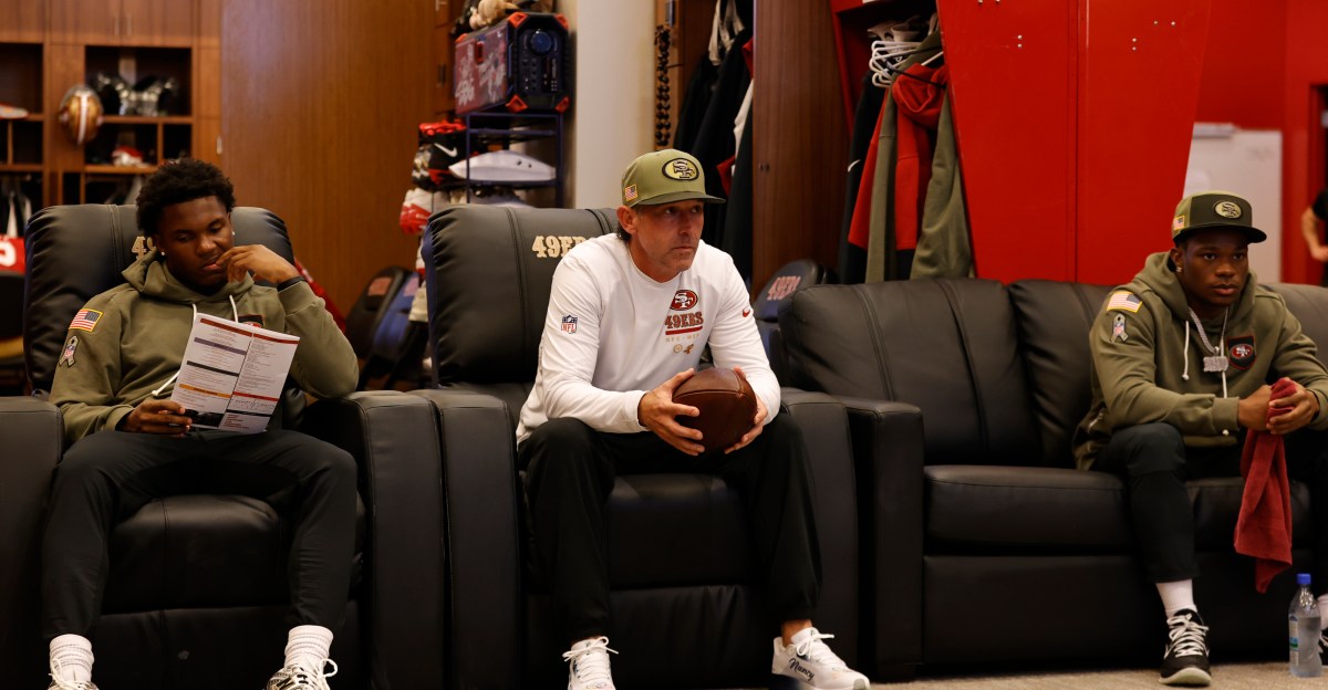 Kyle Shanahan should be the NFL coach of the year