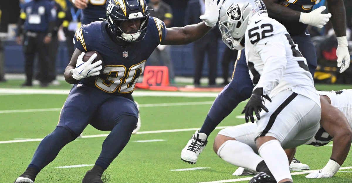 Las Vegas Raiders-Los Angeles Chargers score: Raiders trampled for season sweep