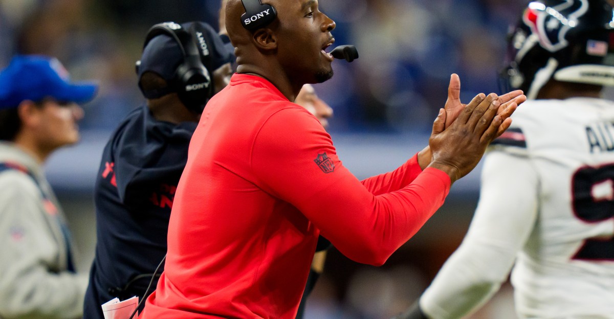 Texans vs. Chiefs discussion: DeMeco Ryans takes on Patrick Mahomes