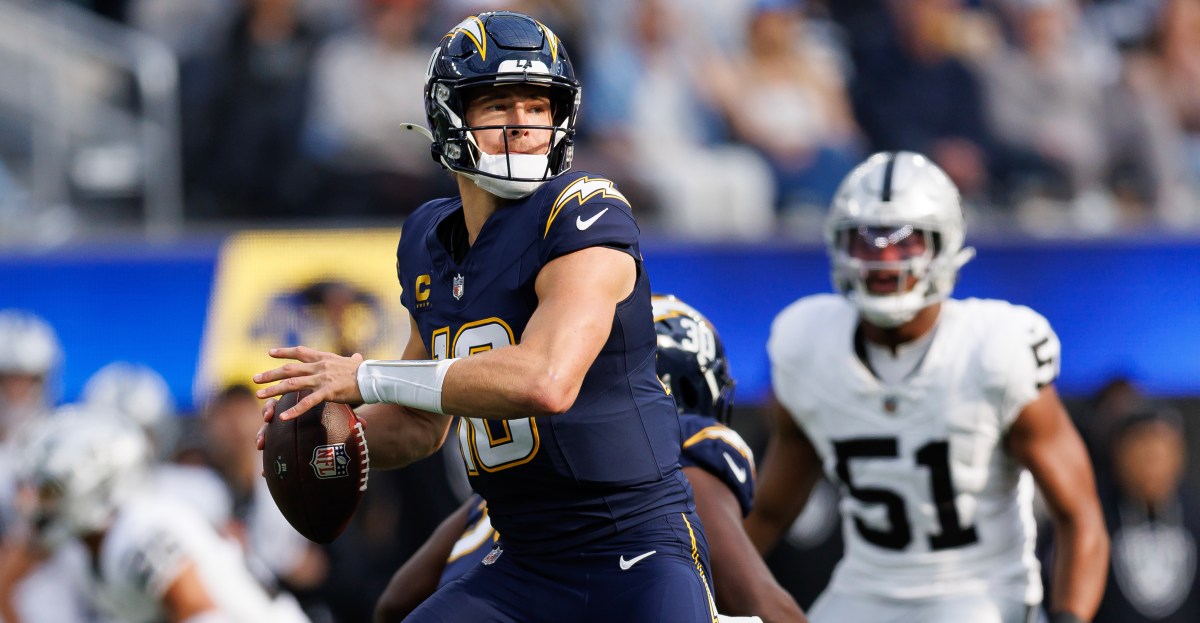 Chargers-Eagles Injury Report: Justin Herbert limited again