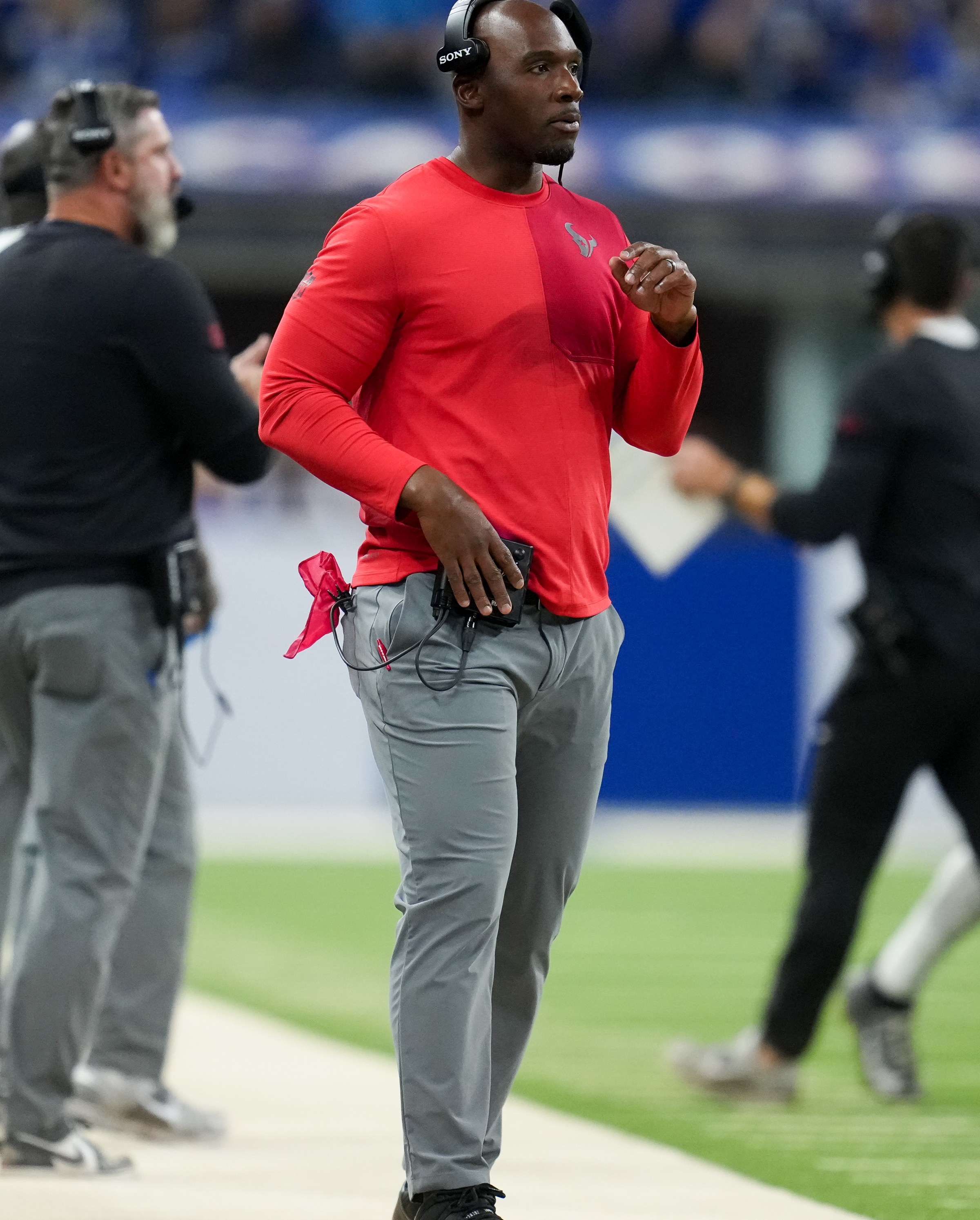 INDIANAPOLIS, INDIANA - NOVEMBER 30: Head coach DeMeco Ryans of the Houston Texans looks on in the third quarter against the Indianapolis Colts at Lucas Oil Stadium on November 30, 2025 in Indianapolis, Indiana. (Photo by Dylan Buell/Getty Images)