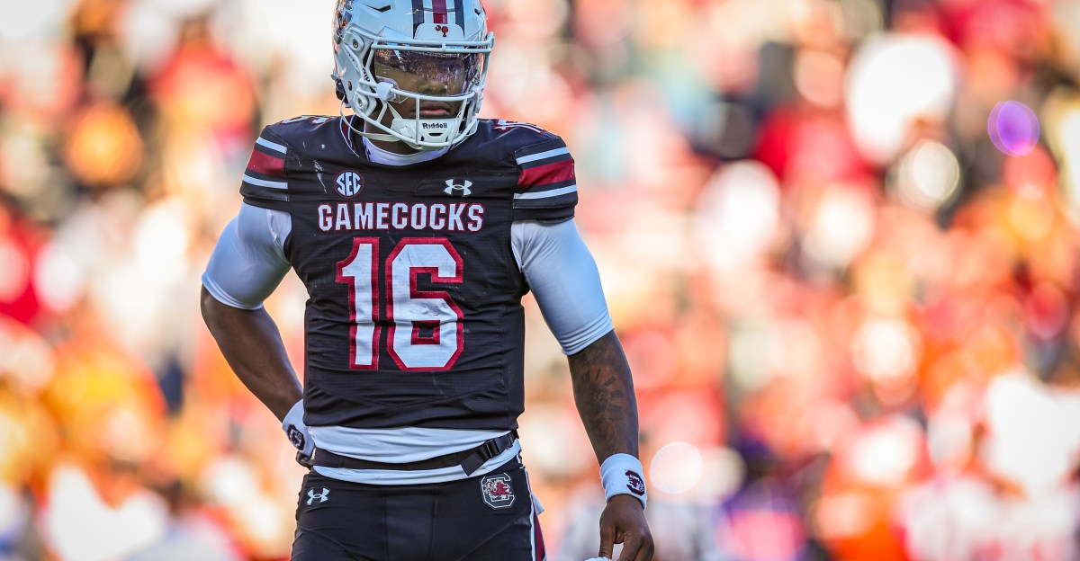 Pittsburgh Steelers QB target returning to school