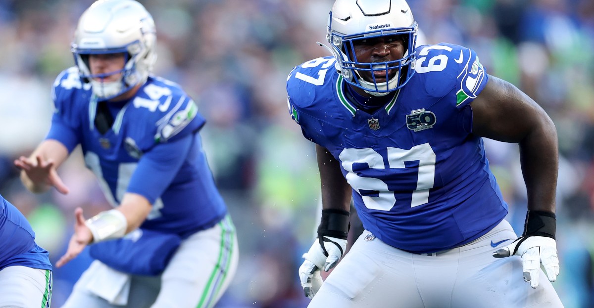 Seahawks vs. Rams Week 16 inactives: Charles Cross, Davante Adams both out