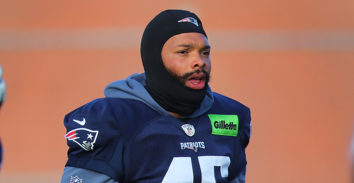 Giants claim linebacker off waivers from Patriots entering NFL Week 16