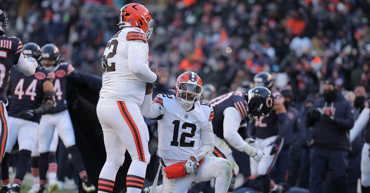 Browns roster move on Monday undoes last week’s risky move, Garrett Dellinger waived
