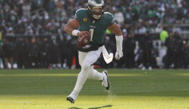 Jalen Hurts “shook off” injury in Eagles’ win over Raiders