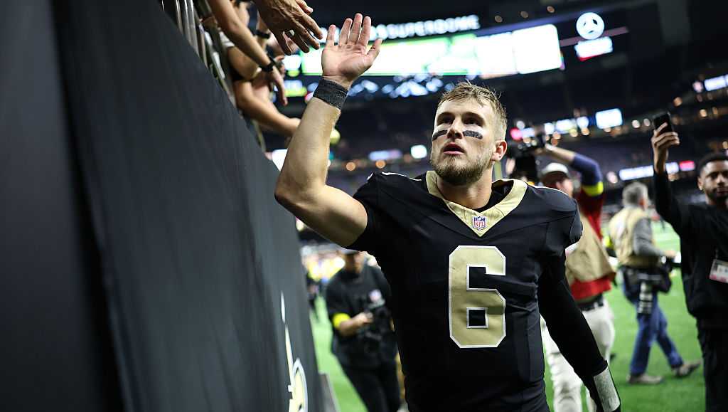 Shough, Smyth lead Saints to comeback victory over Panthers