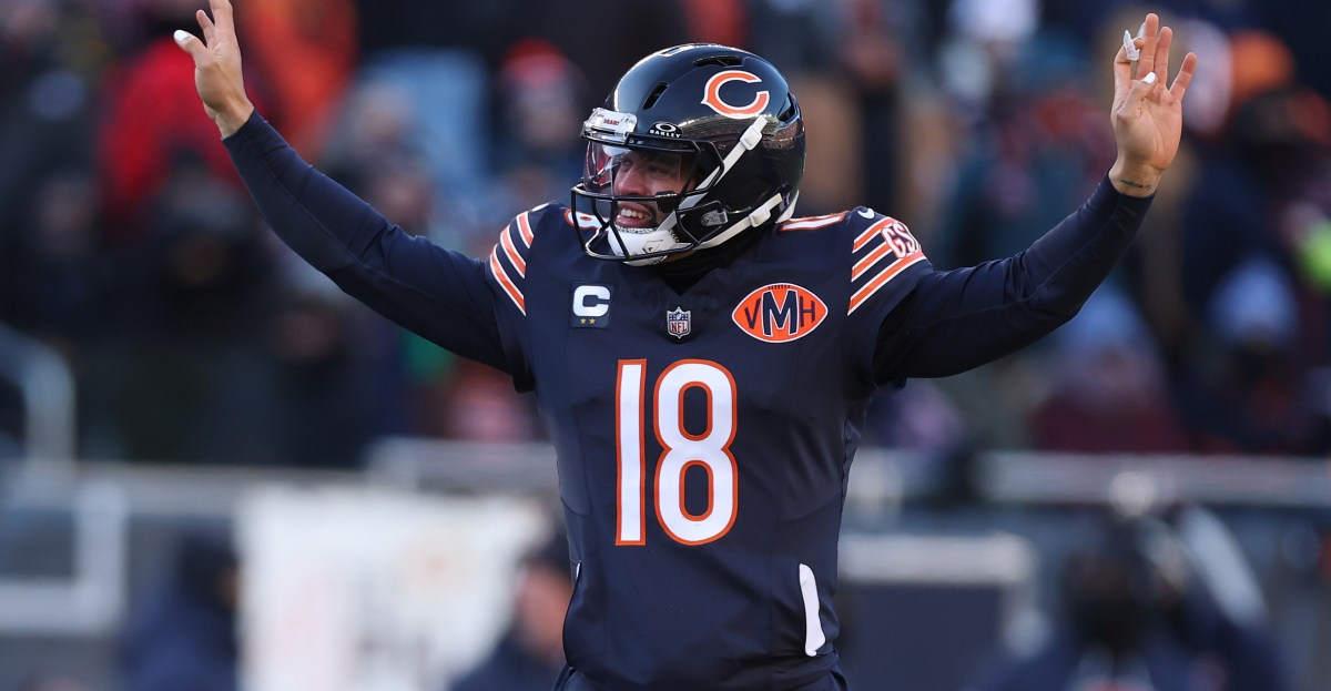 Packers-Bears discussion: Caleb Williams looks to build a cushion in the NFC North