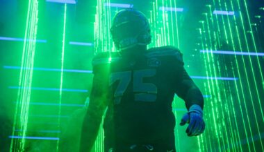 Snap Reactions: Anthony Bradford keeps starting and the Seahawks keep winning