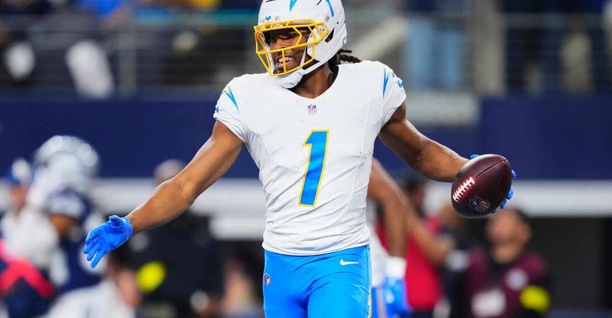 PFF grades from Chargers-Cowboys: Johnston comes up big in return to TX