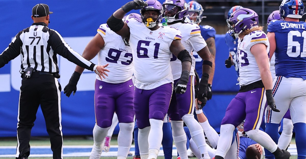 Vikings Lose Key Pieces In Ugly Win Over Giants