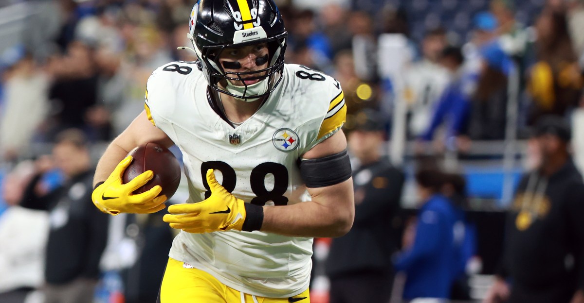 Pittsburgh Steelers need to lean on Pat Freiermuth, Kenneth Gainwell vs. Ravens