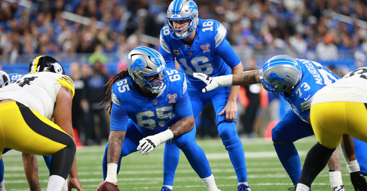 Detroit Lions elevate 2 players from practice squad for Vikings game
