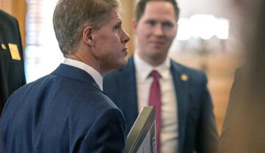 Chiefs to leave Missouri for Kansas, will the Bears leave Chicago for Indiana?