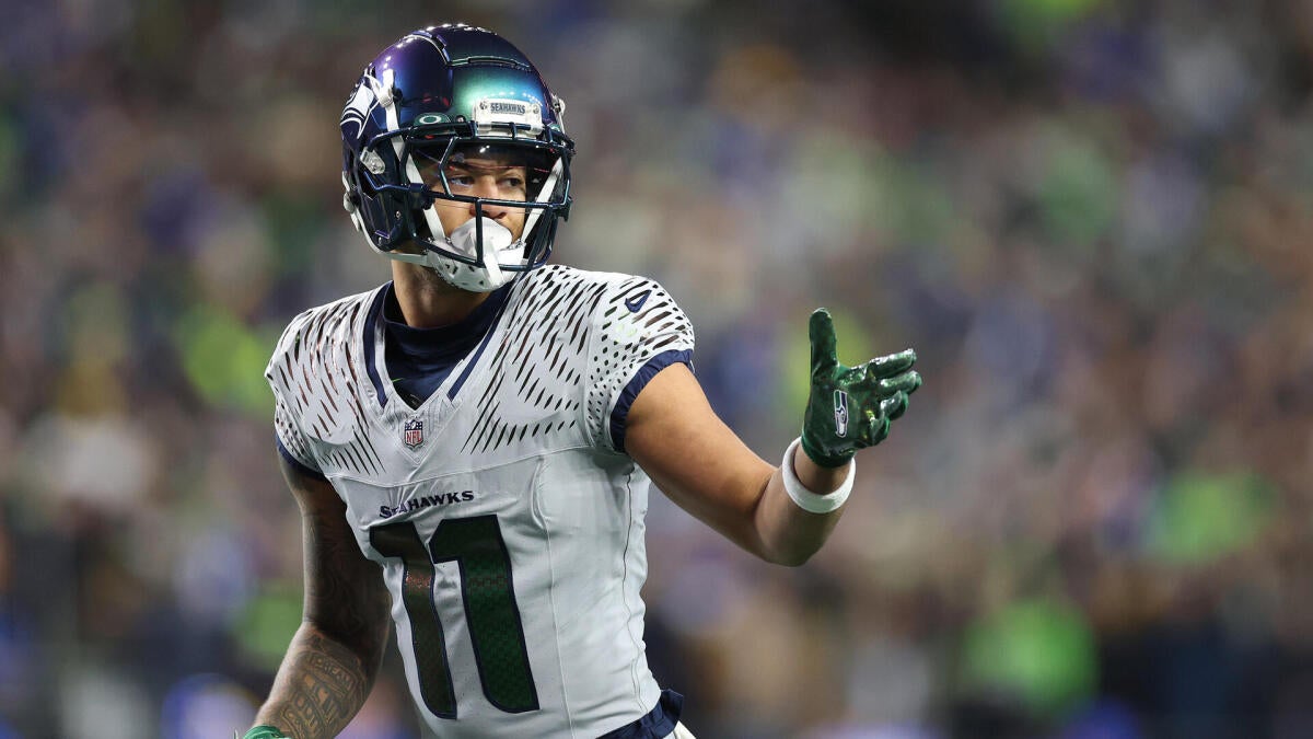 Panthers vs. Seahawks live updates: Score, highlights, key moments for Week 17 game