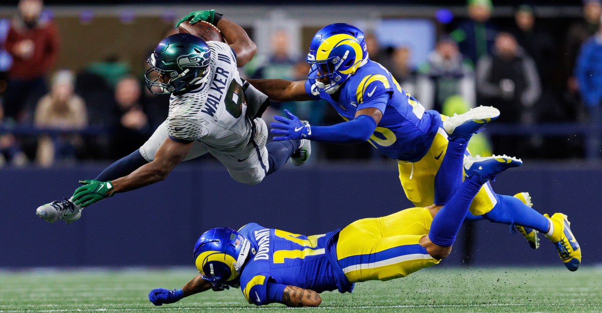 Weren’t the new Seahawks offensive coaches supposed to fix the run game?