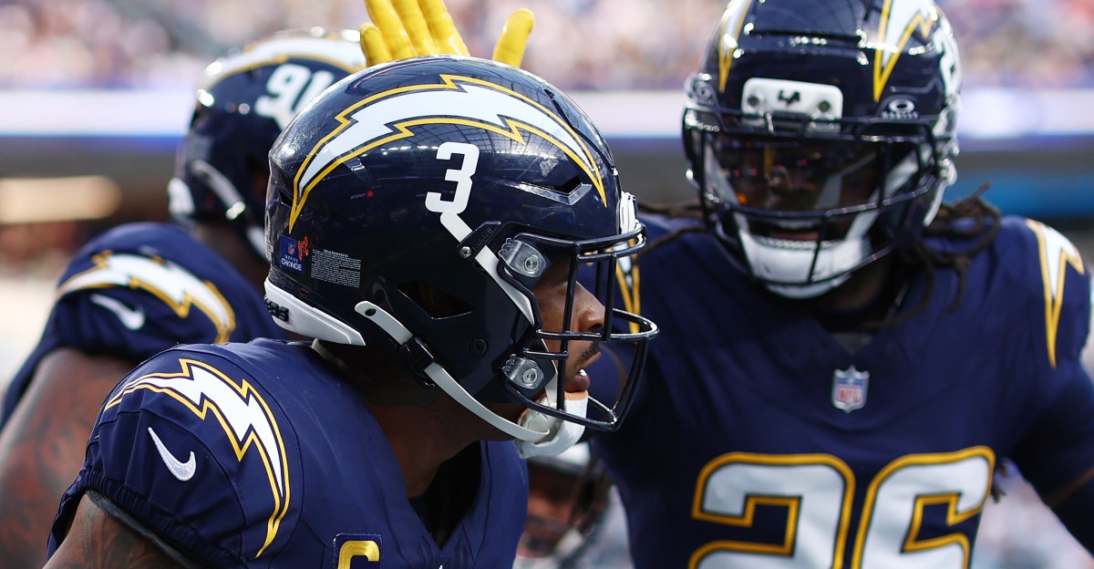 Chargers Power Rankings: Media agrees on Bolts just outside top 10