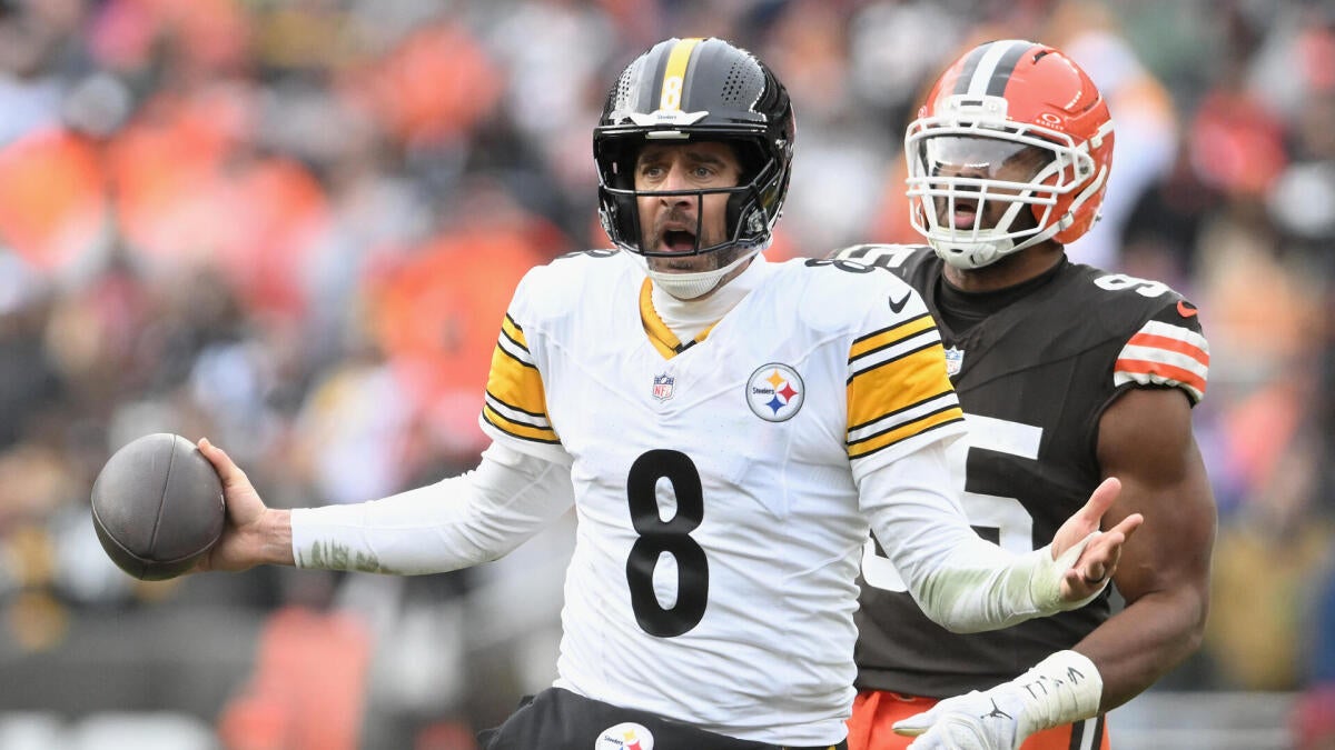 NFL playoff picture takes shape; Michigan introduces Kyle Whittingham