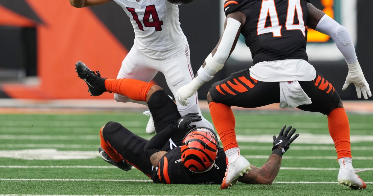 Al Golden sees something nobody else does in Geno Stone and seemingly wants Bengals to keep him