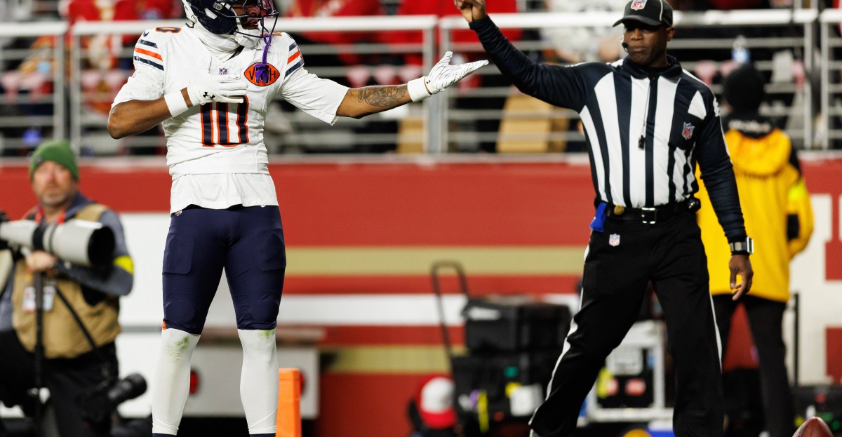 Bears Injury Update: Luther Burden’s injury ‘not thought to be serious’