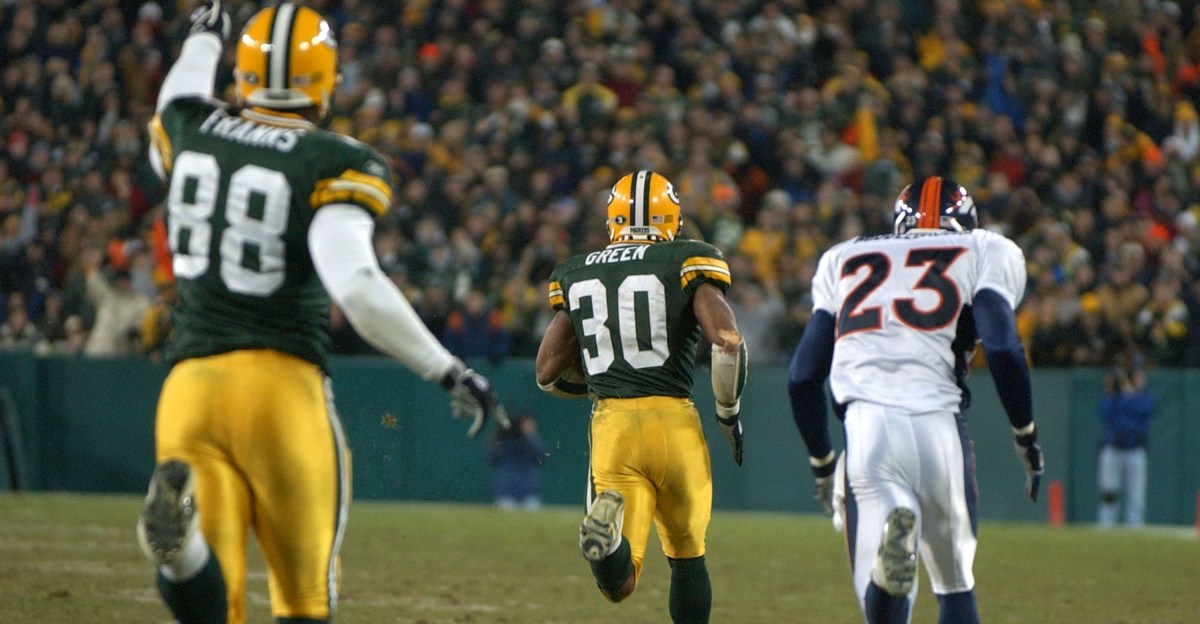Ahman Green’s 98-yard sprint highlights Packers’ best individual performances against Broncos