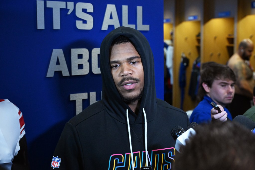 Giants linebacker Abdul Carter speaks to the media.