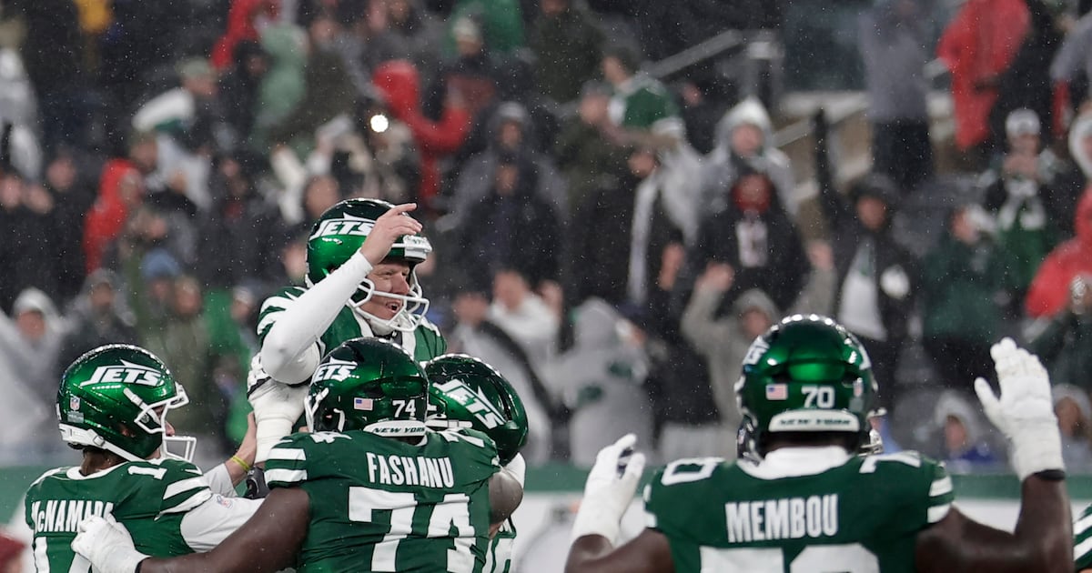 Nick Folk's 56-yard field goal on final play lifts New York Jets to 27-24 win over Atlanta Falcons - WSB-TV Channel 2