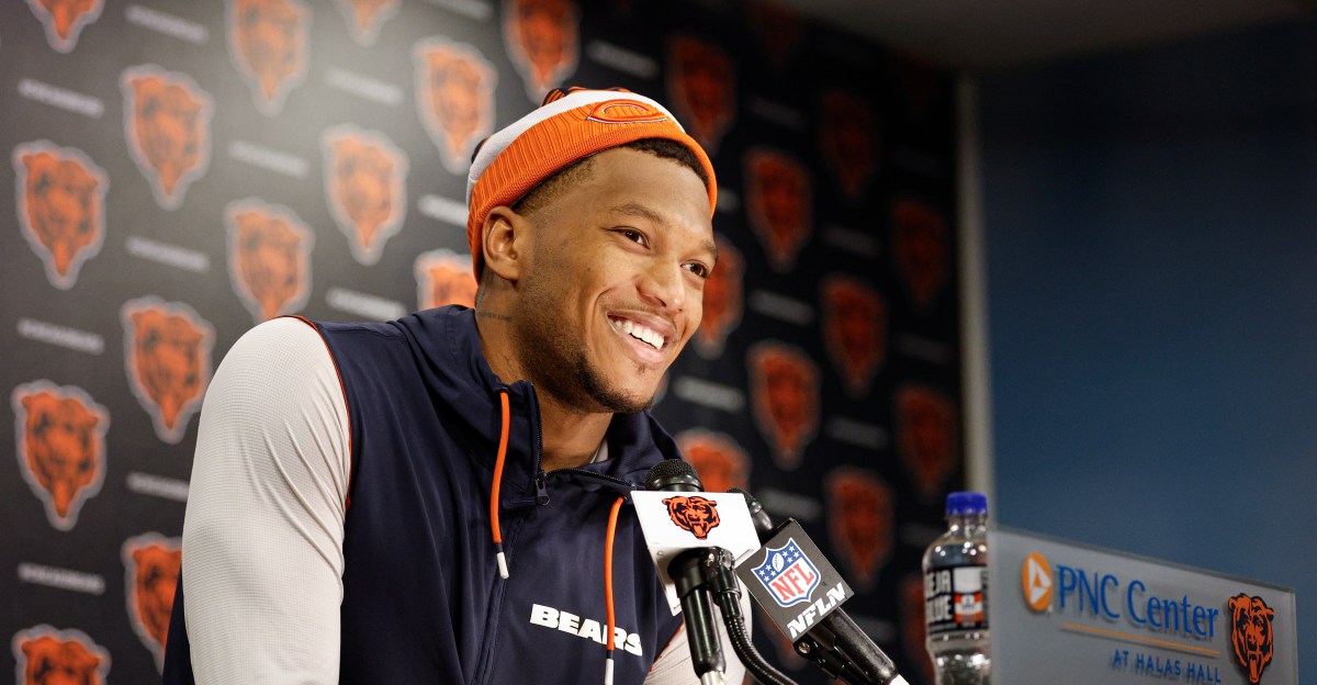 DJ Moore Wins the Chicago Bears’ Walter Payton Man of the Year Award