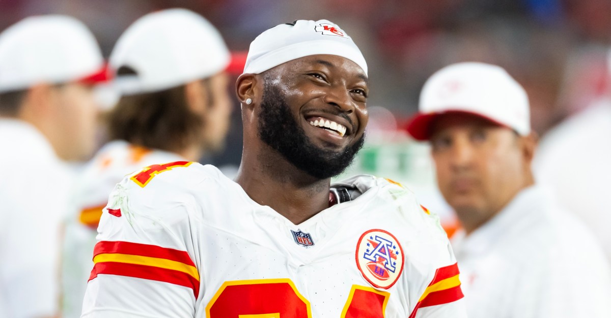 Chiefs make 3 roster moves before Sunday’s matchup with Texans