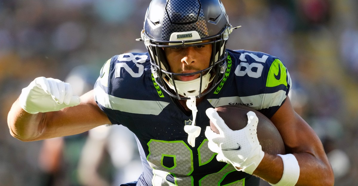 Seahawks place Cody White on injured reserve, Derick Hall returns