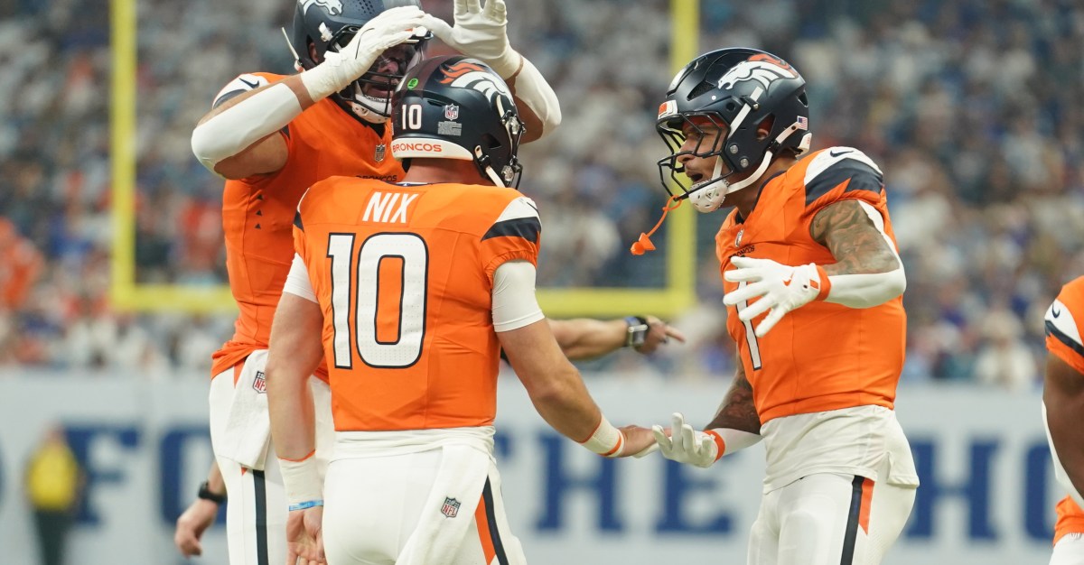 Denver Broncos vs. Green Bay Packers score predictions for Week 15