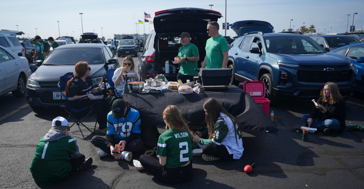 New York Jets News: Brady Cook Prepares for a Potential Step Up in Class vs. Jaguars