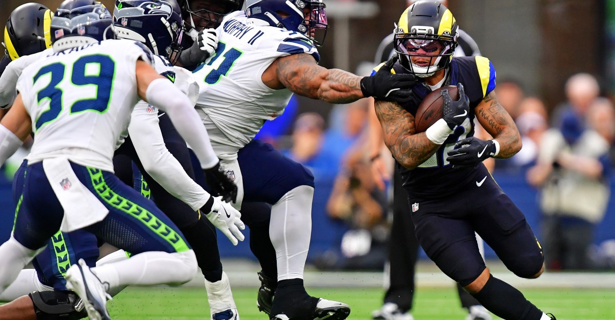 Rams-Seahawks is highlighted by tremendous battle of the trenches
