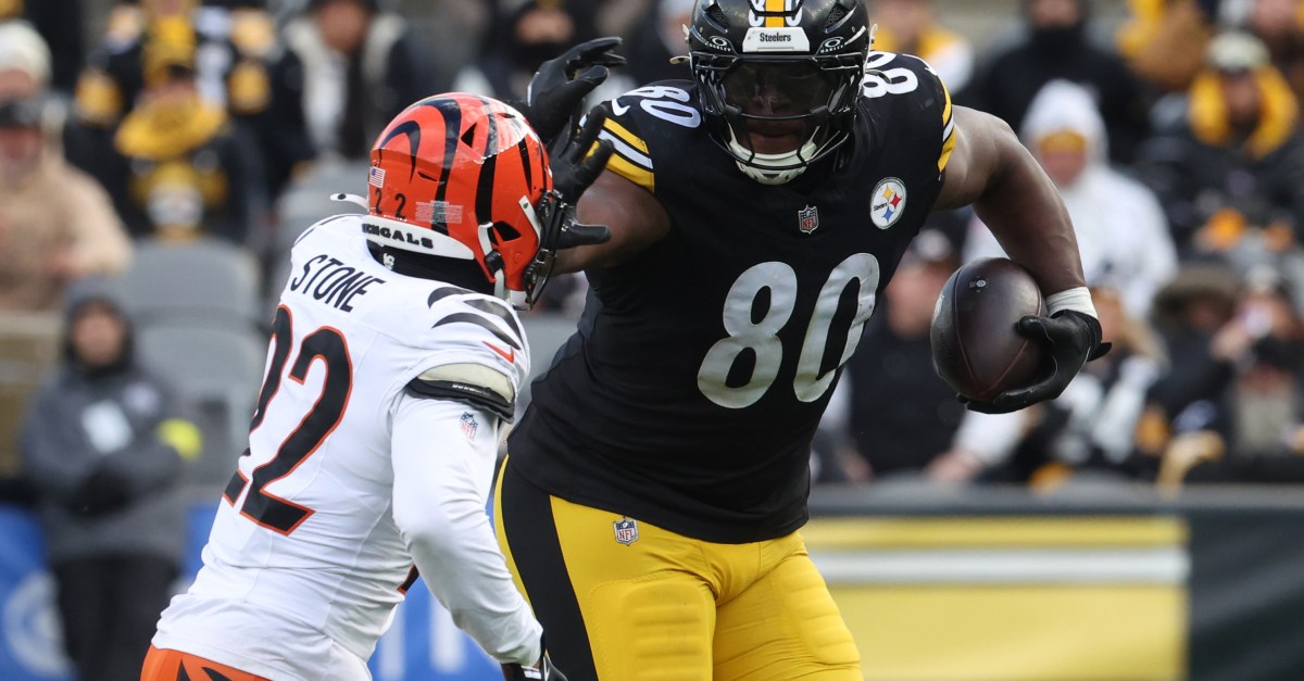 Pittsburgh Steelers star trending towards playing vs. Dolphins after concussion